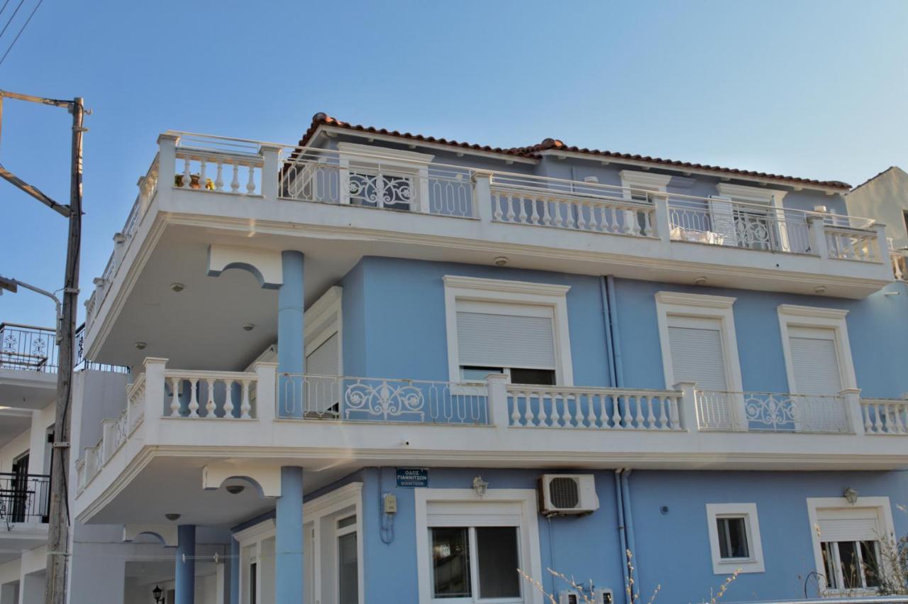 Апартаменты La Maison Bleue Ликсури Экстерьер фото